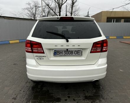 Белый Додж Джорни, объемом двигателя 2.4 л и пробегом 122 тыс. км за 11000 $, фото 4 на Automoto.ua