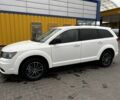 Белый Додж Джорни, объемом двигателя 2.4 л и пробегом 122 тыс. км за 11000 $, фото 2 на Automoto.ua