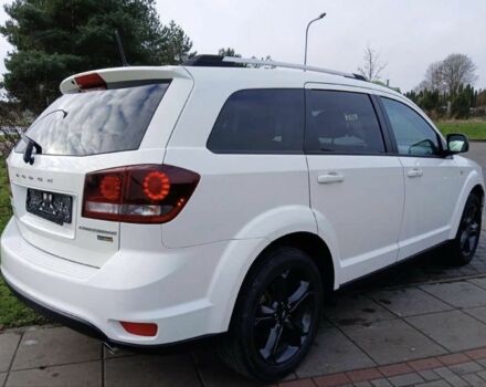 Белый Додж Джорни, объемом двигателя 0 л и пробегом 112 тыс. км за 7300 $, фото 4 на Automoto.ua