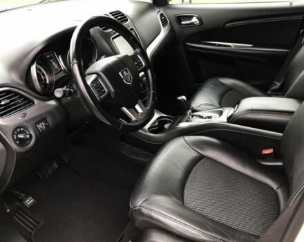 Белый Додж Джорни, объемом двигателя 0 л и пробегом 112 тыс. км за 7300 $, фото 6 на Automoto.ua