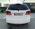 Белый Додж Джорни, объемом двигателя 2.4 л и пробегом 365 тыс. км за 7497 $, фото 6 на Automoto.ua