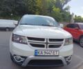 Белый Додж Джорни, объемом двигателя 2.4 л и пробегом 265 тыс. км за 9500 $, фото 1 на Automoto.ua