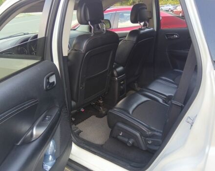 Белый Додж Джорни, объемом двигателя 2.4 л и пробегом 265 тыс. км за 9500 $, фото 8 на Automoto.ua