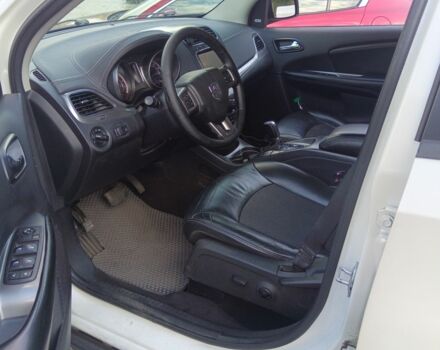 Белый Додж Джорни, объемом двигателя 2.4 л и пробегом 265 тыс. км за 9500 $, фото 10 на Automoto.ua