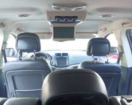 Белый Додж Джорни, объемом двигателя 2.4 л и пробегом 265 тыс. км за 9500 $, фото 4 на Automoto.ua