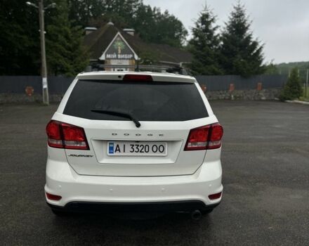 Белый Додж Джорни, объемом двигателя 2.4 л и пробегом 240 тыс. км за 9950 $, фото 4 на Automoto.ua