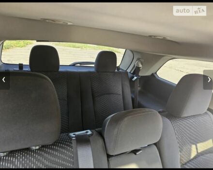 Белый Додж Джорни, объемом двигателя 2.4 л и пробегом 154 тыс. км за 12000 $, фото 7 на Automoto.ua