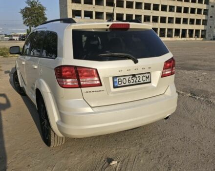 Белый Додж Джорни, объемом двигателя 2.4 л и пробегом 154 тыс. км за 12000 $, фото 2 на Automoto.ua