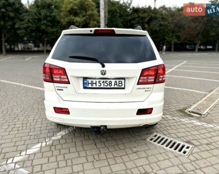 Білий Додж Джорні, об'ємом двигуна 1.97 л та пробігом 199 тис. км за 9000 $, фото 8 на Automoto.ua