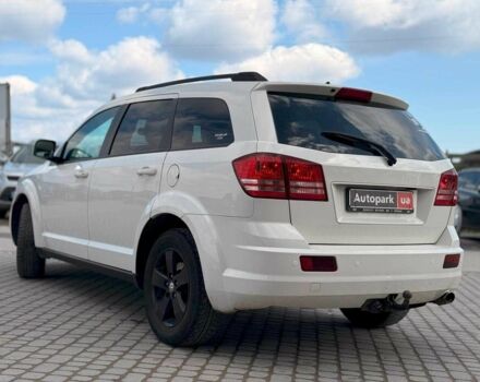 Белый Додж Джорни, объемом двигателя 2 л и пробегом 220 тыс. км за 7600 $, фото 6 на Automoto.ua