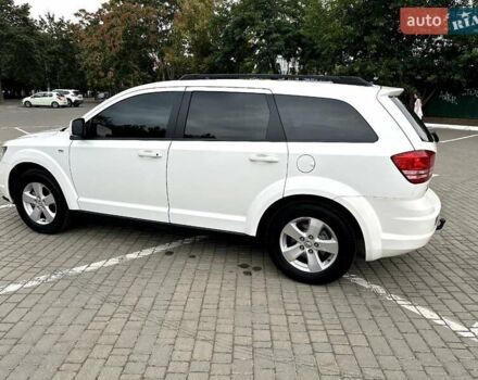 Білий Додж Джорні, об'ємом двигуна 1.97 л та пробігом 199 тис. км за 9000 $, фото 5 на Automoto.ua