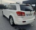 Белый Додж Джорни, объемом двигателя 1.97 л и пробегом 228 тыс. км за 7900 $, фото 2 на Automoto.ua