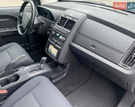 Белый Додж Джорни, объемом двигателя 2 л и пробегом 248 тыс. км за 8300 $, фото 7 на Automoto.ua