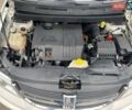 Белый Додж Джорни, объемом двигателя 2 л и пробегом 248 тыс. км за 8300 $, фото 5 на Automoto.ua