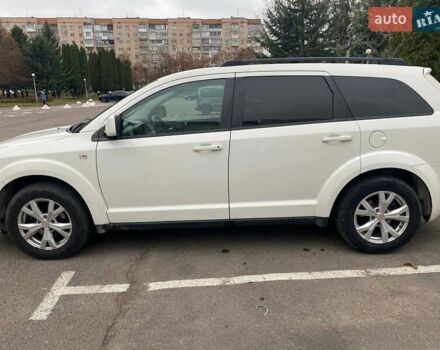 Белый Додж Джорни, объемом двигателя 2 л и пробегом 248 тыс. км за 8300 $, фото 3 на Automoto.ua