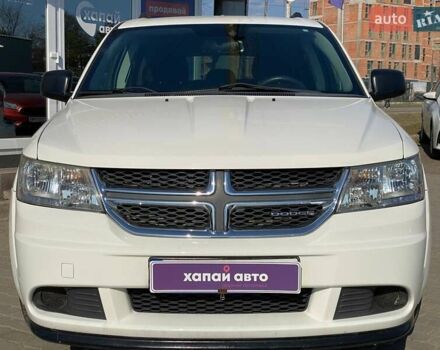 Білий Додж Джорні, об'ємом двигуна 2.36 л та пробігом 158 тис. км за 10000 $, фото 2 на Automoto.ua