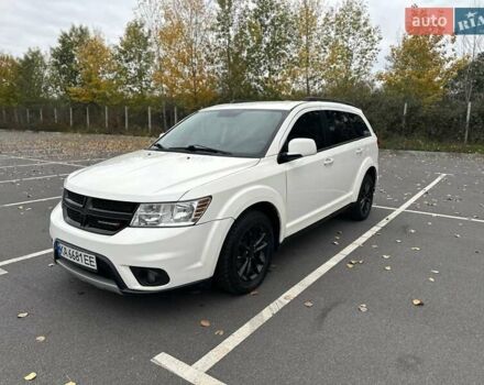 Білий Додж Джорні, об'ємом двигуна 2.4 л та пробігом 265 тис. км за 7950 $, фото 2 на Automoto.ua