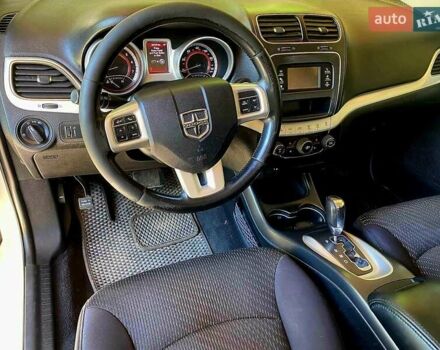 Додж Джорни 2012 в Киеве на Automoto.ua Белый Додж Джорни, объемом двигателя 2.36 л и пробегом 345 тыс. км за 8499 $, фото 8 на Automoto.ua
