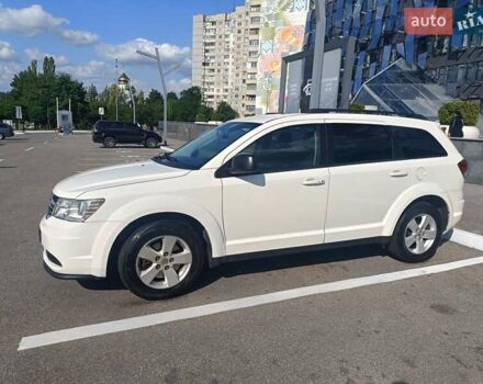 Белый Додж Джорни, объемом двигателя 2.36 л и пробегом 248 тыс. км за 10500 $, фото 8 на Automoto.ua