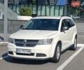 Белый Додж Джорни, объемом двигателя 2.36 л и пробегом 248 тыс. км за 10500 $, фото 3 на Automoto.ua