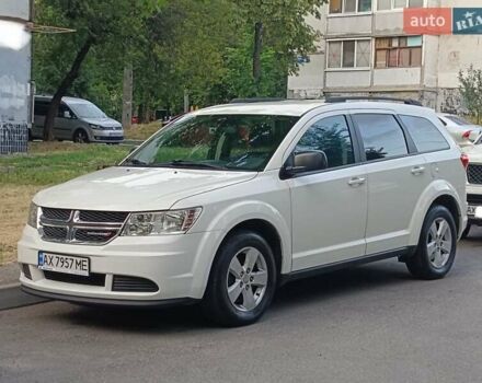 Белый Додж Джорни, объемом двигателя 2.36 л и пробегом 248 тыс. км за 10500 $, фото 21 на Automoto.ua