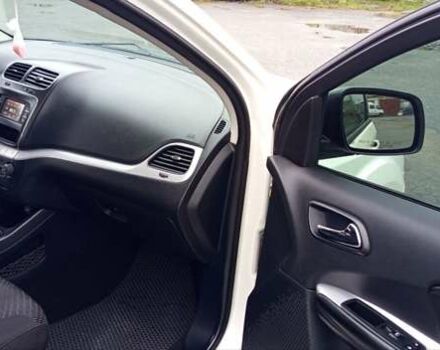 Белый Додж Джорни, объемом двигателя 2.36 л и пробегом 202 тыс. км за 8400 $, фото 30 на Automoto.ua