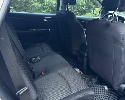 Белый Додж Джорни, объемом двигателя 2.4 л и пробегом 196 тыс. км за 9200 $, фото 7 на Automoto.ua