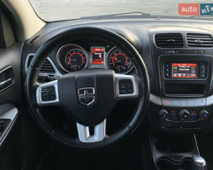 Білий Додж Джорні, об'ємом двигуна 2.36 л та пробігом 212 тис. км за 7777 $, фото 16 на Automoto.ua