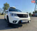 Белый Додж Джорни, объемом двигателя 3.6 л и пробегом 342 тыс. км за 10500 $, фото 1 на Automoto.ua