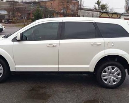 Белый Додж Джорни, объемом двигателя 2.36 л и пробегом 202 тыс. км за 8400 $, фото 6 на Automoto.ua