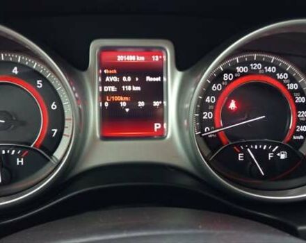 Белый Додж Джорни, объемом двигателя 2.36 л и пробегом 202 тыс. км за 8400 $, фото 29 на Automoto.ua