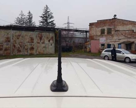 Белый Додж Джорни, объемом двигателя 2.36 л и пробегом 202 тыс. км за 8400 $, фото 26 на Automoto.ua