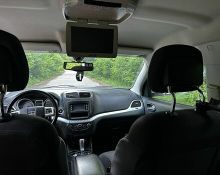 Белый Додж Джорни, объемом двигателя 2.4 л и пробегом 196 тыс. км за 9200 $, фото 5 на Automoto.ua