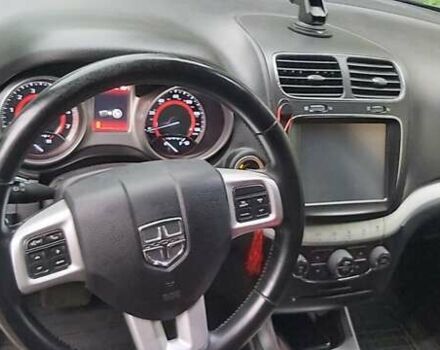 Білий Додж Джорні, об'ємом двигуна 2.36 л та пробігом 200 тис. км за 10000 $, фото 6 на Automoto.ua