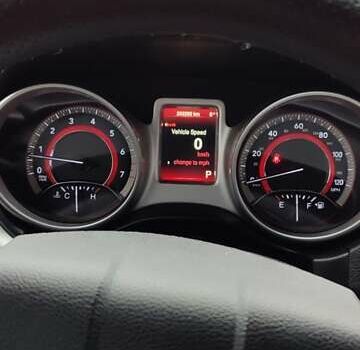 Белый Додж Джорни, объемом двигателя 2.36 л и пробегом 204 тыс. км за 10000 $, фото 19 на Automoto.ua