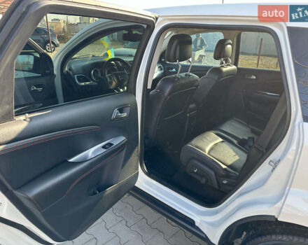 Білий Додж Джорні, об'ємом двигуна 3.6 л та пробігом 211 тис. км за 12000 $, фото 20 на Automoto.ua