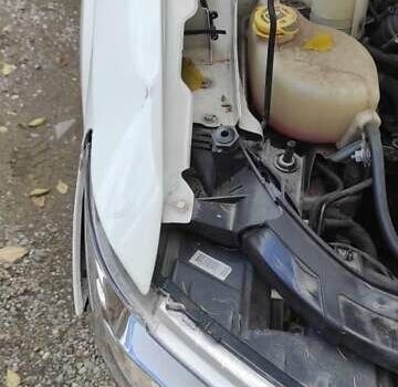 Белый Додж Джорни, объемом двигателя 2.36 л и пробегом 168 тыс. км за 3200 $, фото 13 на Automoto.ua