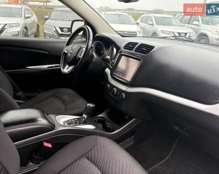 Білий Додж Джорні, об'ємом двигуна 2.4 л та пробігом 121 тис. км за 10290 $, фото 25 на Automoto.ua