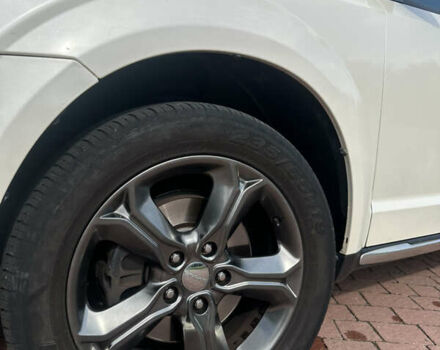 Белый Додж Джорни, объемом двигателя 2.36 л и пробегом 153 тыс. км за 12500 $, фото 6 на Automoto.ua