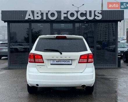 Білий Додж Джорні, об'ємом двигуна 2.36 л та пробігом 160 тис. км за 11490 $, фото 6 на Automoto.ua