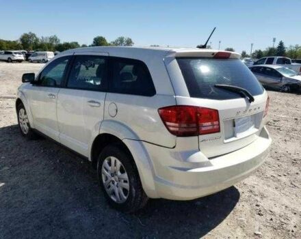 Белый Додж Джорни, объемом двигателя 2.4 л и пробегом 250 тыс. км за 3200 $, фото 4 на Automoto.ua