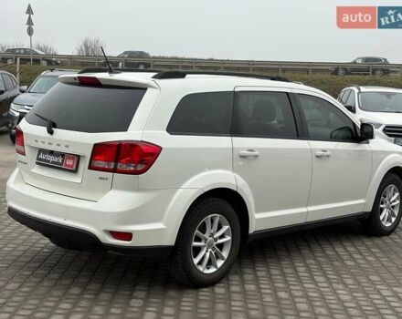 Білий Додж Джорні, об'ємом двигуна 2.4 л та пробігом 121 тис. км за 10290 $, фото 6 на Automoto.ua