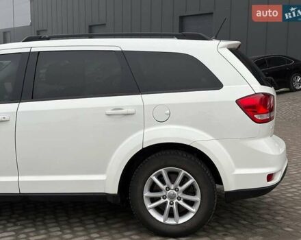 Білий Додж Джорні, об'ємом двигуна 2.4 л та пробігом 121 тис. км за 10290 $, фото 9 на Automoto.ua