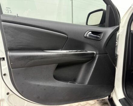 Білий Додж Джорні, об'ємом двигуна 2.4 л та пробігом 121 тис. км за 10290 $, фото 13 на Automoto.ua