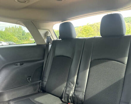 Белый Додж Джорни, объемом двигателя 2.36 л и пробегом 153 тыс. км за 12500 $, фото 34 на Automoto.ua