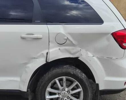 Белый Додж Джорни, объемом двигателя 2.36 л и пробегом 168 тыс. км за 3200 $, фото 9 на Automoto.ua