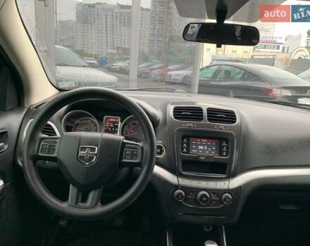 Білий Додж Джорні, об'ємом двигуна 2.36 л та пробігом 160 тис. км за 11490 $, фото 12 на Automoto.ua