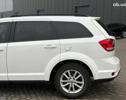 Білий Додж Джорні, об'ємом двигуна 2.4 л та пробігом 121 тис. км за 10290 $, фото 9 на Automoto.ua