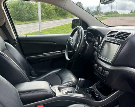 Белый Додж Джорни, объемом двигателя 2.36 л и пробегом 153 тыс. км за 12500 $, фото 81 на Automoto.ua