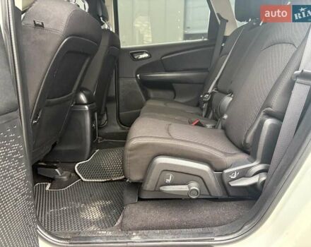 Білий Додж Джорні, об'ємом двигуна 2.4 л та пробігом 121 тис. км за 10290 $, фото 35 на Automoto.ua